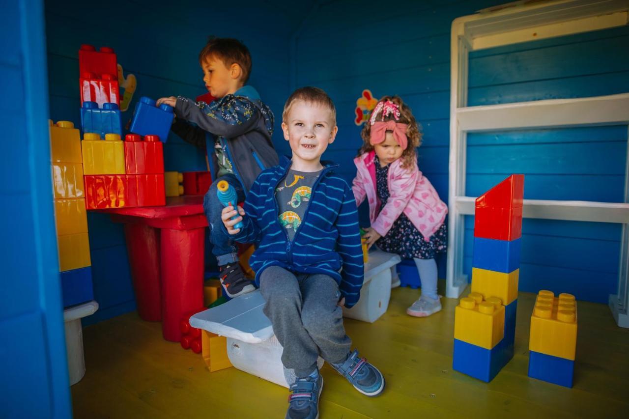 Domki Bajkowe Wzgórze Bobolin Exterior foto